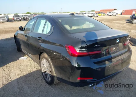 2023 BMW 330I xDrive z USA, uszkodzony, nr VIN 3MW89FF09P8D19011